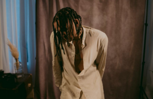 JERRY DI SE DECLARA «ADICTO A TUS SÁBANAS»