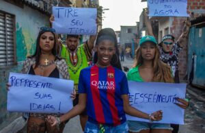 MC Soffia lanza “Voto é Atitude” (Votar es Actitud) y transmite una visión a los jóvenes.