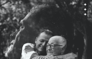 El Cachorro rinde homenaje al amor incondicional con su nuevo sencillo «A Mi Madre»