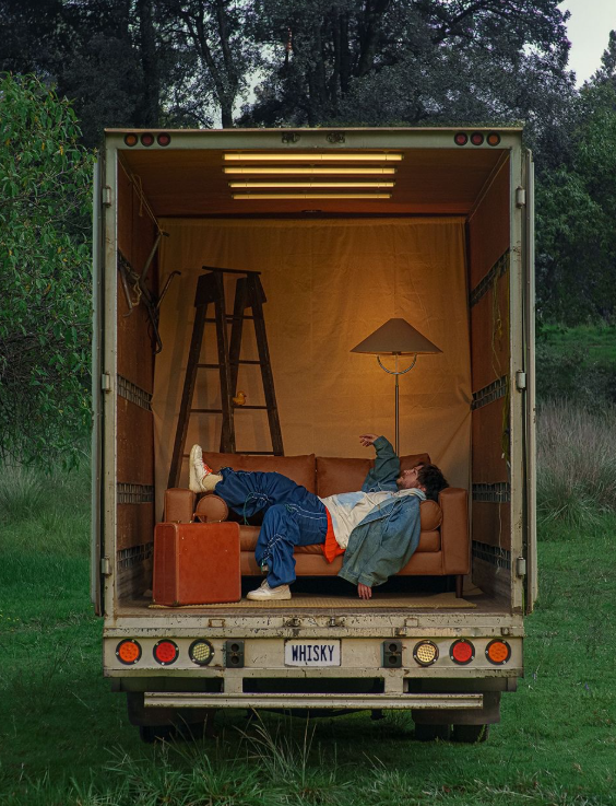 Manu Beker presenta "Whisky": Una propuesta fresca para el indie pop mexicano 1