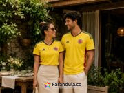 La camiseta de la selección sale de la cancha: cinco looks para llevarla con estilo durante el Mundial