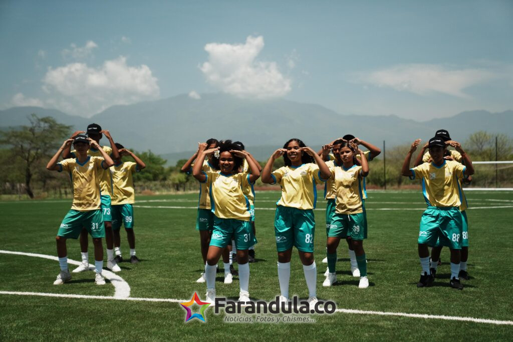 OPPO y Luis Díaz lanzan "El Baile de la Lucha", inspirado por los niños de su fundación para vivir la emoción del fútbol 2
