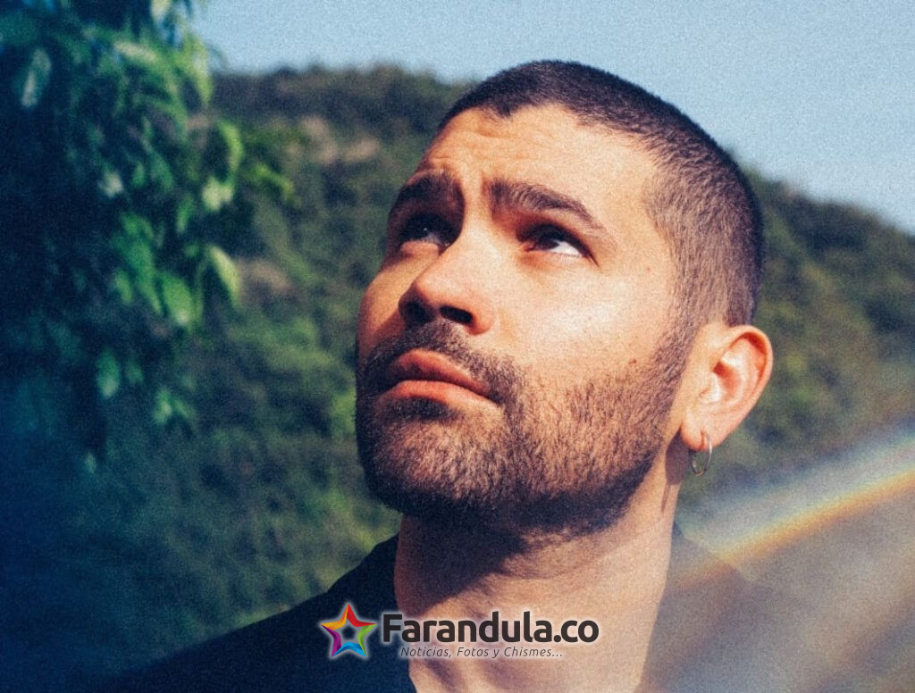 Tarot, música y raíces: el renacimiento de Cosme en BRUJO, su nueva producción discográfica 1