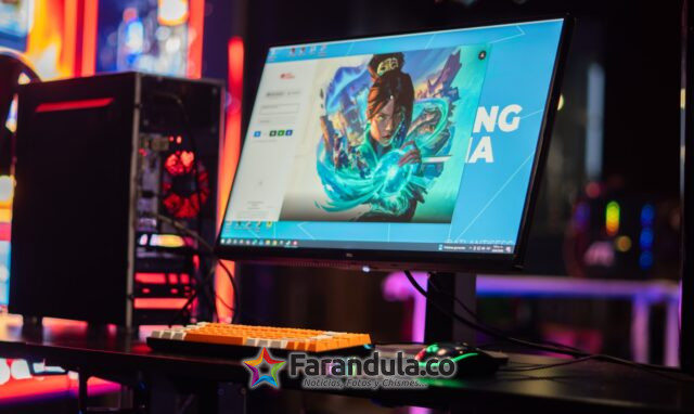 Monitor gamer TCL