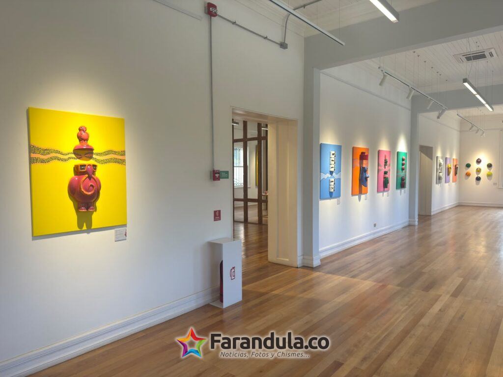 Johnny López lleva a Viña del Mar un encuentro entre el arte ancestral y los emojis 3